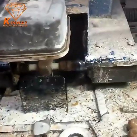 How to Use Automatic Lapidary Machine Gemstone Round Sphere Stone Jade Bead Cutting Machine