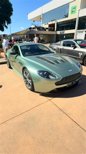 Cars & Coffee | Thoroughbred Park