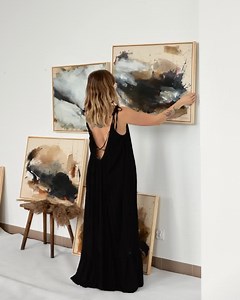 Have you ever looked at an abstract painting and thought “that looks easy”. But then you actually took a brush and.. ⠀⠀⠀⠀⠀⠀⠀⠀⠀ .. it didn't turn out how you wanted (hello, trash can 😥) .. got stuck in the middle not knowing how to continue .. second guessed your every move .. couldn't figure out HOW to even start? ⠀⠀⠀⠀⠀⠀⠀⠀⠀ How amazing would it be to get an uncensored access to the artist’s creative mind and see every one of their strokes? ⠀⠀⠀⠀⠀⠀⠀⠀⠀ Kasia is an abstract artist that loves to pai