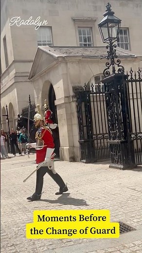 Watch the Hourly Guard Change at Horse Guards Parade! 🇬🇧