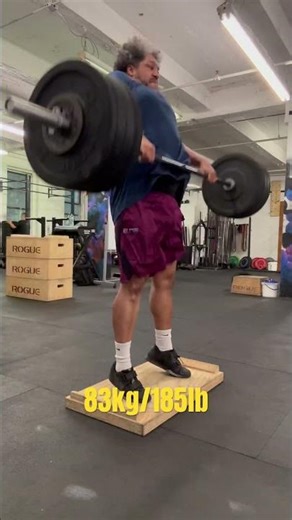 Clean Pulls + Hang Clean pulls 💪🏾 08.28.25 #weightlifting #lifting #beginner #motivation