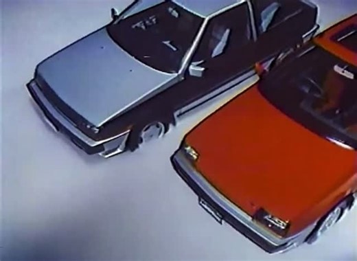 ADULT ORIENTED RECORDS on Instagram: "Post an AOR Image… Our boutique open at 1:30pm to closes at 7pm 2/5 13:30オープン19:00クローズ Today's recommendation 本日のオススメ #YumiMatsutoya #Voyager #1984 #Japan🇯🇵 「VOYAGER〜日付のない墓標」（ボイジャー ひづけのないぼひょう）は、#松任谷由実 （#ユーミン ）の20枚目のシングル。1984年2月1日に東芝EMIからリリースされた。 本曲は、小松左京原作の東宝映画『さよならジュピター』の主題歌として書き下ろされた。キャッチコピーは「ボイジャーはソルジャーの鎮魂歌。」。1984年のニッカウヰスキー・マイルドニッカのCMソングのほか、「さよならジュピター より」と銘打って三菱自動車のミラージュ（カープラザ店の宣伝も兼ねた）のCMソングや、ギャラン店のCMにも起用された。 #AdultOrientedRecords #Winter 