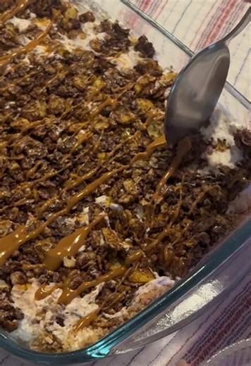 Sobremesa fácil com Kinder Délice e Nutella — receita rápida