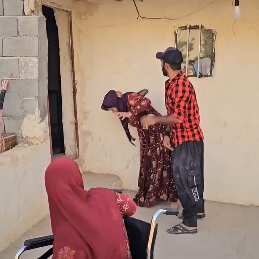 23K views · 343 reactions | #family #reelschallenge #quotes #Pity #videoviralシ #life | Nomadic Life | Facebook