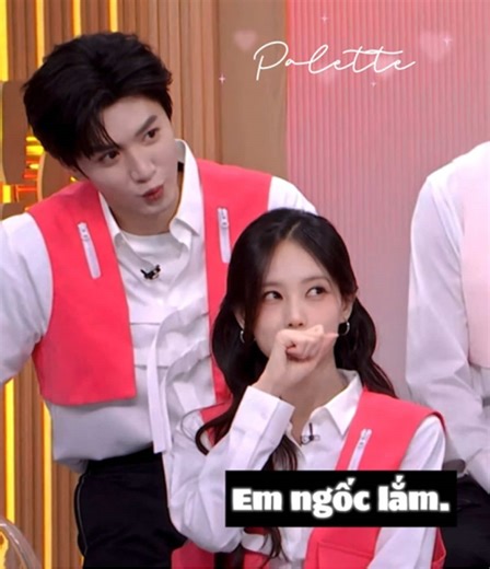 Đoạn chơi game này của Lý Nhất Đồng và Trần Triết Viễn đúng hài luôn đó 🤣 Tư bản ship cho đôi chị em này một kịch bản được không =)))) Hello, Saturday - 你好星期六 🌸 📍14.03.2026 - Xin Chào Thứ Bảy - Lý Nhất Đồng, Trần Triết Viễn, Châu Dã, Trạch Tiêu Văn, Thẩm Nguyệt, Dương Địch, Đinh Trình Hâm,... #lynhatdong_liyitong_李一桐 #trantrietvien_chenzheyuan_陈哲远 #你好星期六 #hellosaturday #hi6