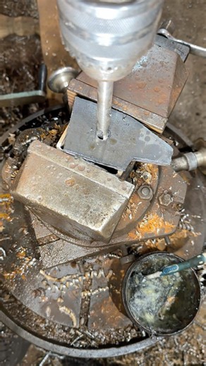Cutting an M16 Thread on an Old Drill Press | Old School Machining #machining #metalworking #metal