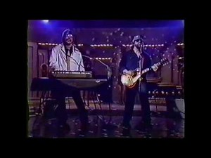 Solid Gold (Season 2 / 1982 ) Buckner & Garcia - "Pac-Man Fever"