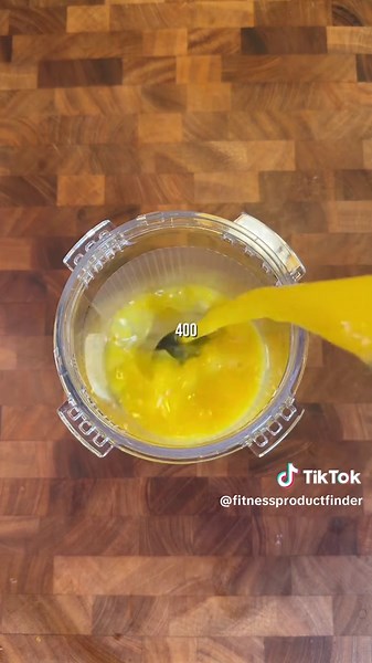 ⬇️FULL RECIPE⬇️ 270 calories 23g protein (yes, for the entire pint) Orange Creamsicle Protein Ice Cream 🍊🍦 All my recipe books (240  flavors) are in my bio! - 400g orange juice - 1 scoop of your favorite vanilla protein powder (I used @Clean Simple Eats) 270 cal 40g C, 1g F, 23g P Instructions: 1. Blend all ingredients for the base and freeze (at least 16 hours) 2. Run your pint under hot water for at least 60 seconds 3. Spin on “Lite Ice Cream” setting 4. Respin Until it reaches your desired 