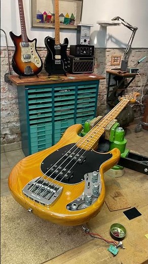 Music Man Sabre Vintage Bass Guitar Repair Trailer #craft #bass #guitar #vintage #video