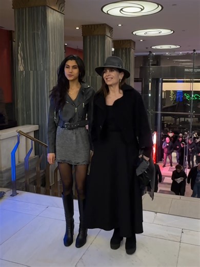 Κατερίνα Διδασκάλου στην πρεμιέρα της «Λόλα»