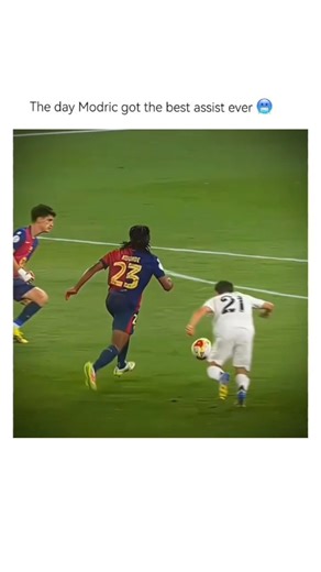 Football Frenzzyyy on Instagram: "Modric got the best assist ever 🥶 In a thrilling clash between Barcelona and Real Madrid last season on 26 April 2025 in the final of the Copa del Rey Final, Jules Koundé took advantage of a rare mistake from Luka Modrić to score a memorable goal. Modrić’s misplaced pass landed right at Koundé’s feet, and the French defender instantly seized the opportunity - making a confident run forward before calmly slotting the ball past the goalkeeper. The goal was unexpe
