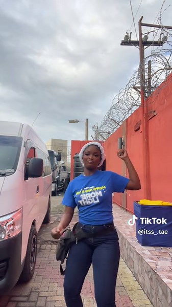 Dolly Parton Dance Trends and Viral Moments