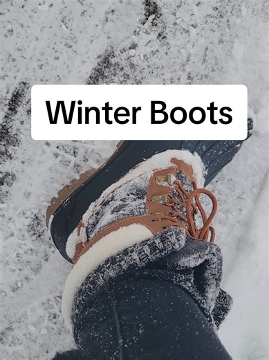 These Duck Boots are perfect for cold, snowy weather!! #aleaderboots #snowboots #hikingboots #winterboots #duckboots