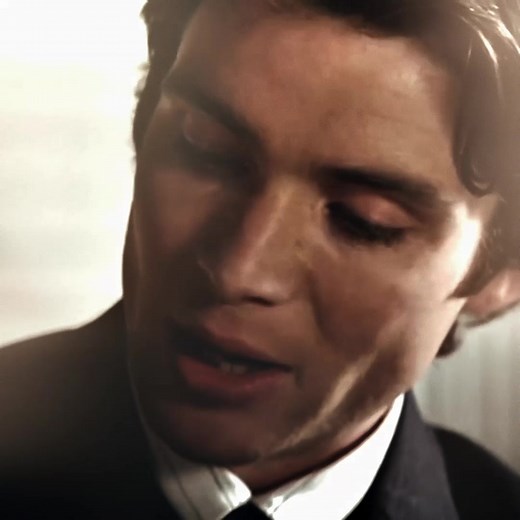 Unveiling the Terrifying Jonathan Crane as Scarecrow in Batman