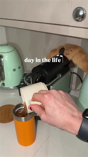 A Working Mum's Day: From 5 AM to 6 PM