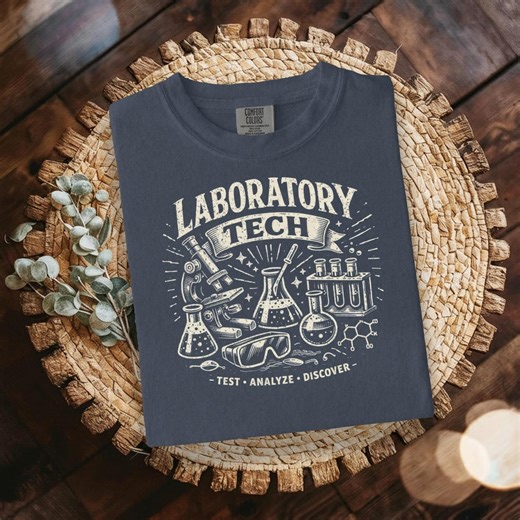 Science Lover Gift Vintage Laboratory T-shirt, Retro Lab Equipment Graphic (microscope, Beakers, Test Tubes, Molecular Illustration) - Etsy