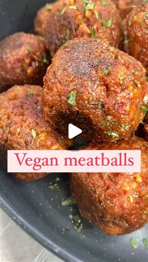 Josie Schlosser on Instagram: "Vegan meatballs recipe! This recipe is a great way to use up any seitan batches that didn’t turn out quite the way you wanted, but it can be made with any vegan protein you prefer, too. 💚 Ingredients: —3 cups mince (you can use cooked lentils, beans, mushrooms, walnuts, seitan, etc.) —1 cup panko breadcrumbs —2 tbs vegan beef seasoning —1 tbs onion powder —1 tbs garlic powder —1/2 tbs pepper —salt to taste (if using a batch of seitan that didn’t turn out, y