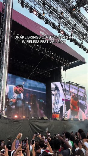 Drake and Popcaan Perform Together at Wireless Festival
