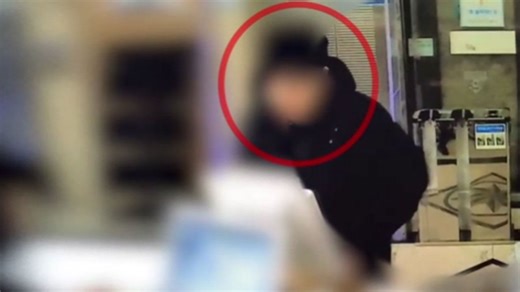 바가지 속 열쇠 '슬쩍'…목욕탕 상습 털이