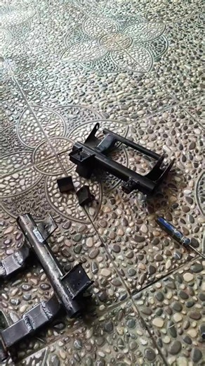 Custom Mountingnya Suzuki Burgman, bisa juga dong bollo. #custommountingbali #bali #variobali #aeroxbali #suzukibali