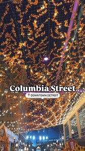 There’s still time to enjoy Columbia Street 📍Downtown Detroit. This is a pedestrian only street. It’s decked out to the nines with all of the fall & Halloween vibes! 🍁🎃 There are several places to eat. JoJo's Shake Bar - Detroit has tons of festive items. You can also eat at Sahara & Frita Batidos Detroit too! There’s the MDen for shopping (Go Blue!) & more here too! Mom's Spaghetti Detroit is right around the corner also 😂🍝 | Things To Do Metro Detroit