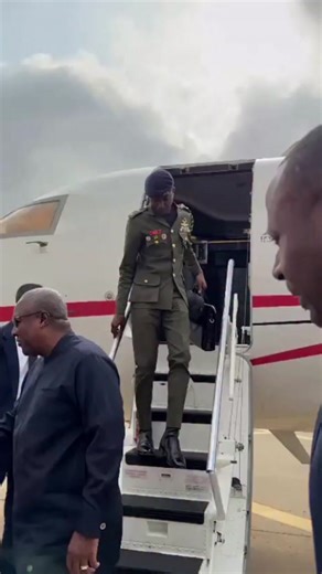 Mag, TV & The BOSS Newspaper on Instagram: "President of the Republic of Ghana, Dr. John Dramani Mahama, Arrives Ibadan Airport to a Rousing Welcome in Readiness of His Installation As the AARE ATAYETO OODUA OF THE SOURCE By the Ooni of Ife, OBA ADEYEYE ENITAN OGUNWUSI CFR, OJAJA II, in Ile-Ife Pix/video: Ken Ehimen Story: Eric Elezuo @delemomoduovation @officialjdmahama @ooniadimulaife"