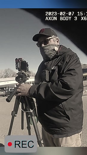 AutoZone employee goes full KAREN mode on me for filming!! (Police BodyCam footage) #1aaudits #PATA