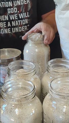 Dry Canning Flour and Oats – Easy Food Preservation Tips! 🥫🌾