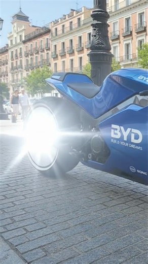 selver colour bike 😱