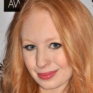 Elizabeth Stanton – Age, Bio, Personal Life, Family & Stats | CelebsAges