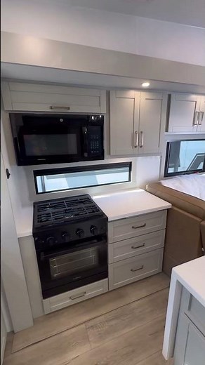 2026 Brinkley Model Z 3200