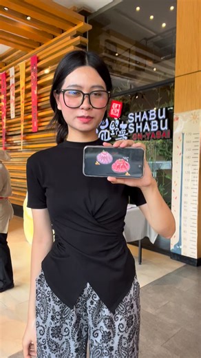 1.4K views · 17 reactions |  អត់មាន girlfriend ទេ មានតែ헙헿헲헲...