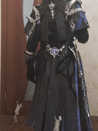 6 кг это как-то дохуа...... тяжелоооо. но вот такая вот примерочка... #cosplay #примерка