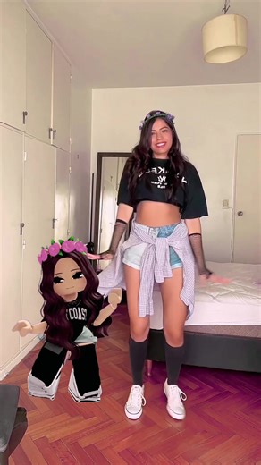 Karin y Karincita de Roblox bailando 💃 #trend #roblox #hearmenow #2016 #robloxtiktok