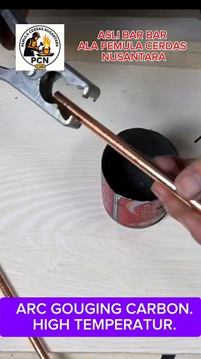 Asalamualaikum.. Dihalow kan lagi untuk sore ini ya.. Borong saja tuntaskan pertanyaan pemula cerdas nusantara.. Ini yang jadi tanda tanya kalian saya posting sore ini.. Cara pake arc gouging carbon.. Di video sudah jelas ya.. Jadi saya gak ngasih keterangan yg detail.. Simak saja dan eksekusi ya.. Konsentrat apapun dilibas nya.. Suhu melampauwi panas induksi bahkan lebih.. Jangan lupa ngopi biar gak panik..🥰 Tims @iwansopian #reperensi #edukasi #inovasi #motivasi #inspirasi | Iwan Sopian