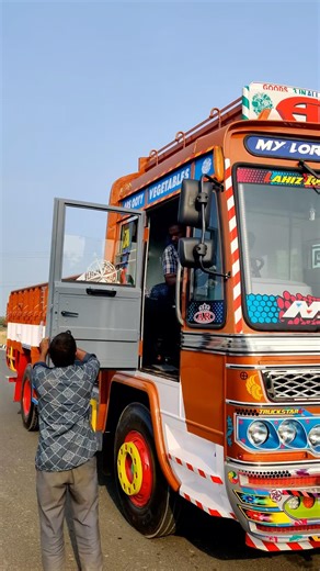 Full door window rotate type door AC cabin steel body ￼sri velliangiri motors contact 7397599081.