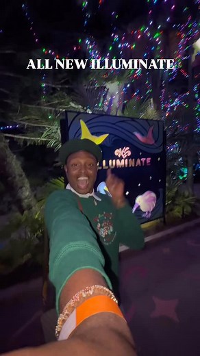✨NEW, NIGHTTIME MAGIC AT AQUATICA✨ Have you ever seen your favorite water park glow after dark? 🪸🎄🪼 I had the most unforgettable experience at @aquaticaorlando ALL-NEW ILLUMINATE a festival of lights, lanterns & pure wonder! ✨🪸 From candy colored pathways to shimmering underwater dreamscapes, every step is a photo moment waiting to happen 📸✨ Five immersive realms : Dazzling lantern displays Dynamic sounds & music Sweet and savory themed treats A whole new side of Aquatica you’ve NEVER seen 