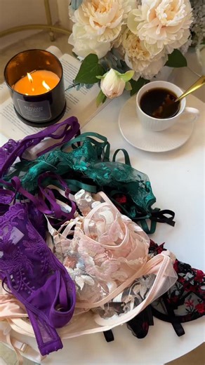 19K views · 85 reactions | Al final@te cuento como se usa  Opciones disponibles en el catálogo y para envíos al 9991201471  Visitanos en tienda física de lunes a domingo para asesorarte en tu primera compra 殺 Estamos en Google Maps como: Entre Hilos Kukulcán | Entre Hilos Lencería | Facebook