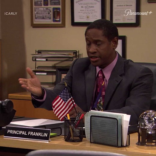 Carly's about to get a very important letter from Principal Franklin | iCarly