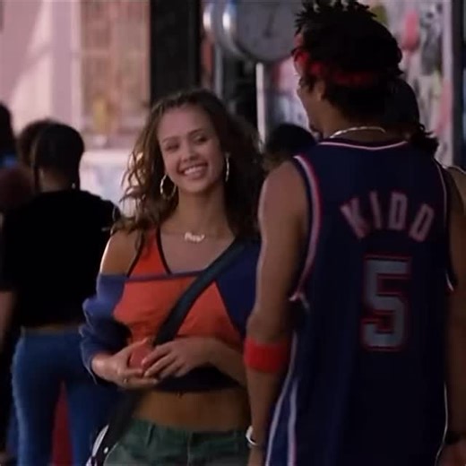 Lux Class Official | LUXURY LIFESTYLE & REAL ESTATE | Hey look… Honey on tv! Great movie and Jessica Alba 👌 🎬: Honey (2003) | Instagram