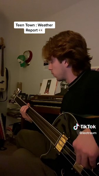 Bass Players: Improve Your Skills with Fretless Bass Practice