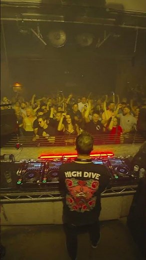 This Shine Moment Hit Different at Askew's OTC Set ✨