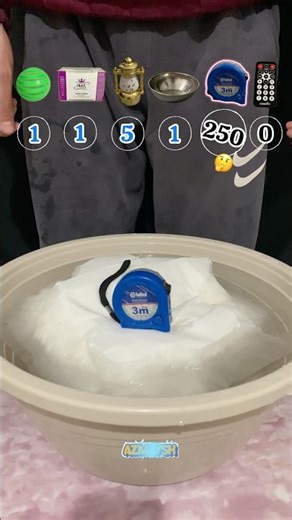 حدس بزن چند تا دستمال لازمه تا روی آب بمونن!💧🤔#asmr#satisfying#experiment