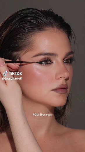 Siren Eyes Makeup Tutorial by Shari ✨✍🏼