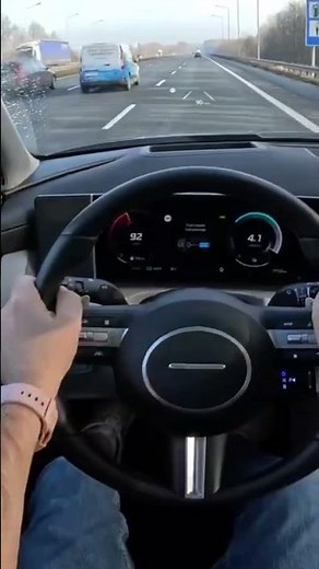 Hyundai Tucson 1.6 T-GDI 4WD Hybrid 215hp Acceleration