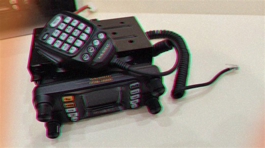 八重洲FTM-300DR拆箱，HAM路上又来了一位300多个月的新天线宝宝。