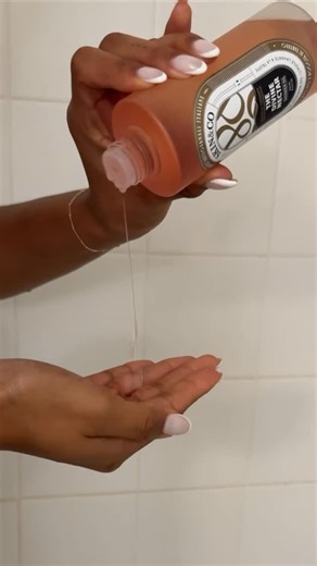 FabFitFun on Instagram: "🌸SPRING SPOILER 🌸 The new year is the perfect time to upgrade your body care routine! Don’t miss your chance to pick this Customization 5 @skinandco The Divine Nectar Shower Oil before Customization closes tonght for Annual Members! - It’s a daily cleanser that actually does its job, transforming from a sumptuous oil into a moisturizing milk that makes your morning shower feel less like a chore and more like a personality trait. - Infused with Sweet Almond Oil and Blac