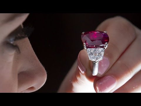 Red diamond. 😮 The rarest and most expensive?