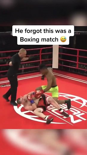 2.9M views · 10K reactions | Good god the craziness #mma #boxing #boxingtraining #boxinglife #mmafighter #mmatraining | James O'Connor | Facebook