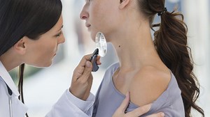 Dermatologue, un métier au coeur des enjeux de santé, qui peine pourtant à recruter - RTBF Actus